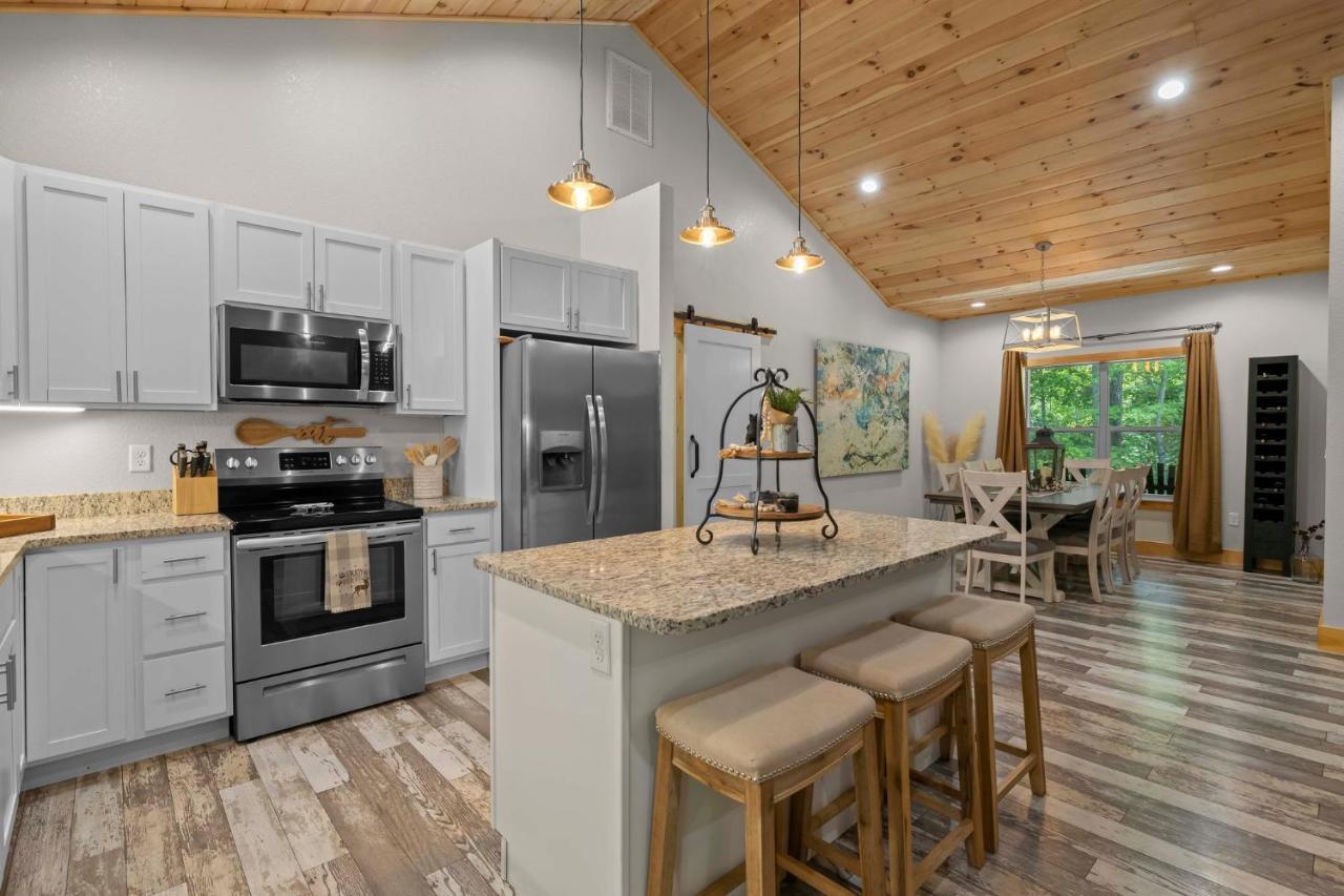 Stunning Views, Superb Atmosphere, Modern Amenities, In The Middle Of Nature Bryson City Bagian luar foto