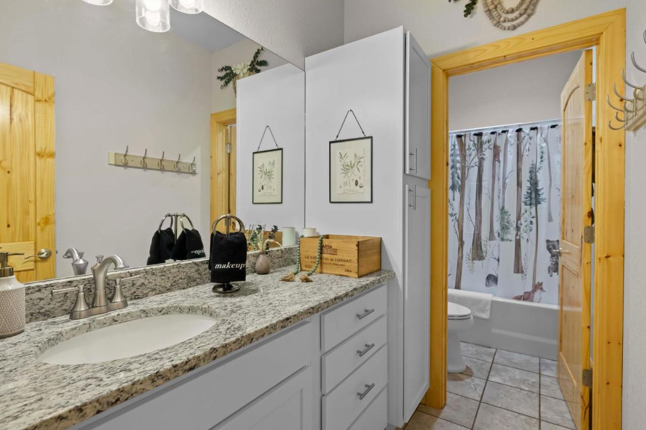 Stunning Views, Superb Atmosphere, Modern Amenities, In The Middle Of Nature Bryson City Bagian luar foto