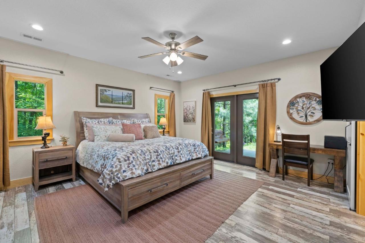 Stunning Views, Superb Atmosphere, Modern Amenities, In The Middle Of Nature Bryson City Bagian luar foto
